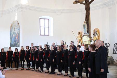 KOMORNI ZBOR FRAN GERBIČ LETNI KONCERT 11 FOTO LJUBO VUKELIČ
